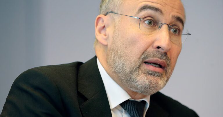 Pressions des laboratoires : Pr Lionel Collet menace de révéler des noms à la HAS