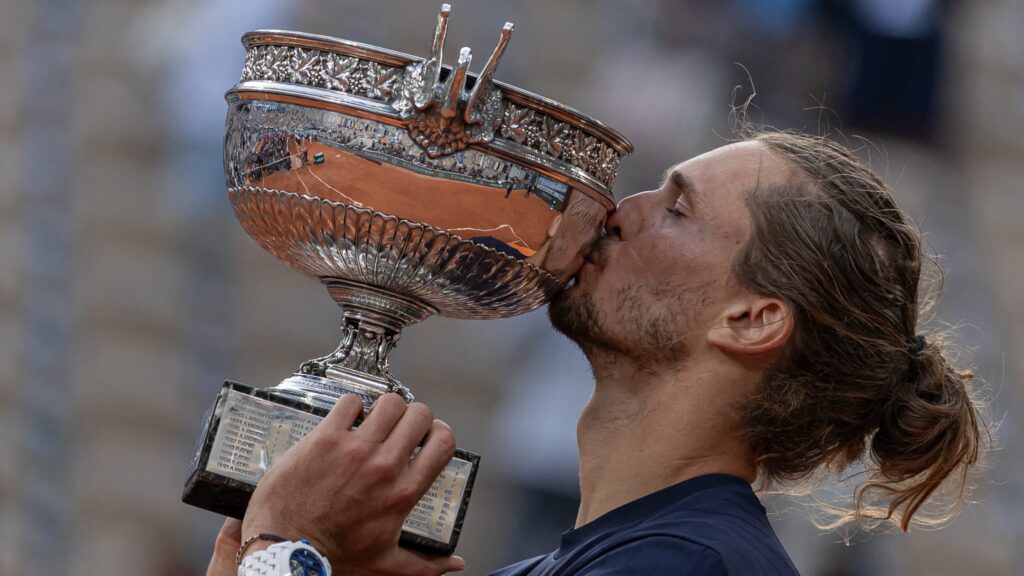 Victoire d’Alexander Zverev à Roland-Garros suscite des interrogations au sein du tennis professionnel