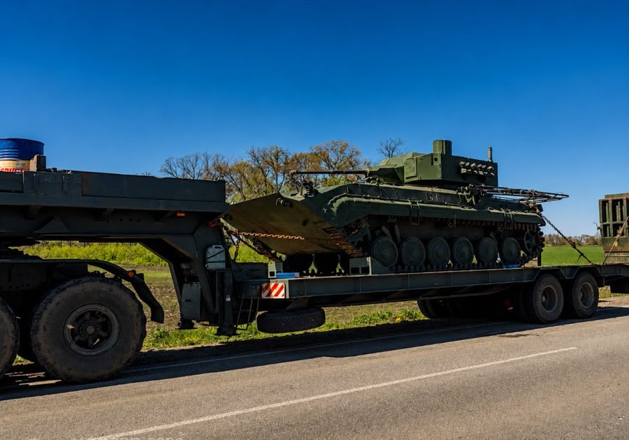 Montage d’un système ukrainien sur BMP-1 pour renforcer les capacités militaires.