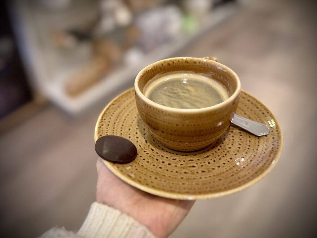 Variétés de café : différences entre Arabica et Robusta pour les consommateurs européens