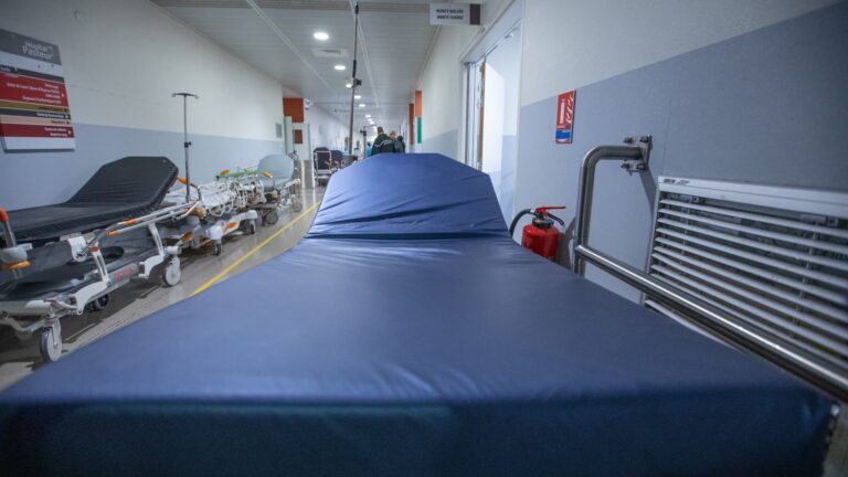 Canicule : les urgences de Nice anticipent une hausse des admissions de patients.