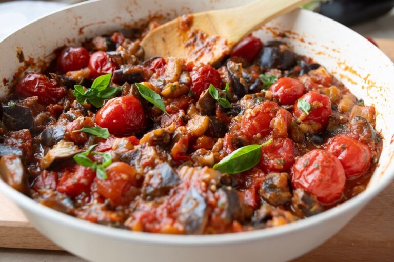 Caponata sicilienne : la recette traditionnelle de grand-mère révélée.