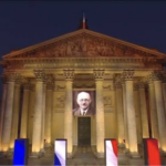 Du Panthéon au terrain de foot : la France questionne le religio-centrisme dans l&rsquo;éducation.