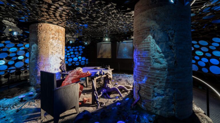 Casa Batlló à Barcelone lance une visite immersive attirant un large public.