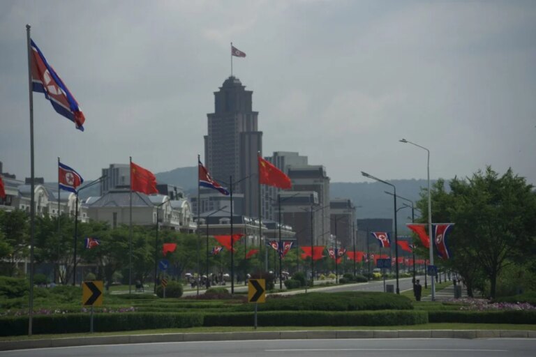 Sommet sino-nord-coréen : la Chine renforce son partenariat stratégique avec la Corée du Nord