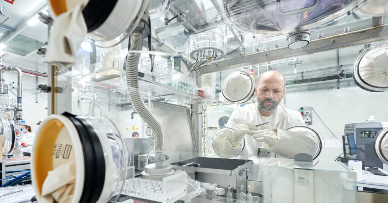 Le JRC de la Commission européenne explore le nucléaire pour la recherche anti-cancer.