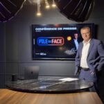 Denis Carreaux lance son nouveau podcast « Pile ou Face » avec Greenbull Média.