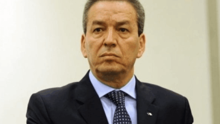 L’ancien ministre Amara Benyounès condamné à retourner en prison pour des faits de corruption.