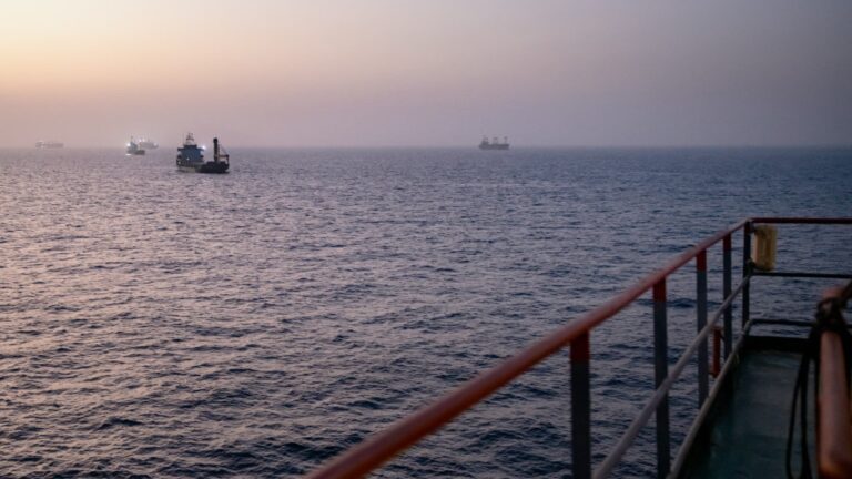 Guerre au Moyen-Orient : tensions entre l’Iran et les États-Unis après un incident maritime dans le détroit d’Ormuz.