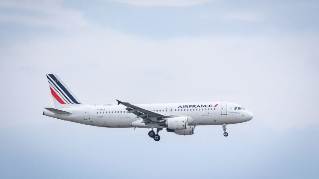 L’altitude en avion : des études révèlent des effets sur la cognition humaine