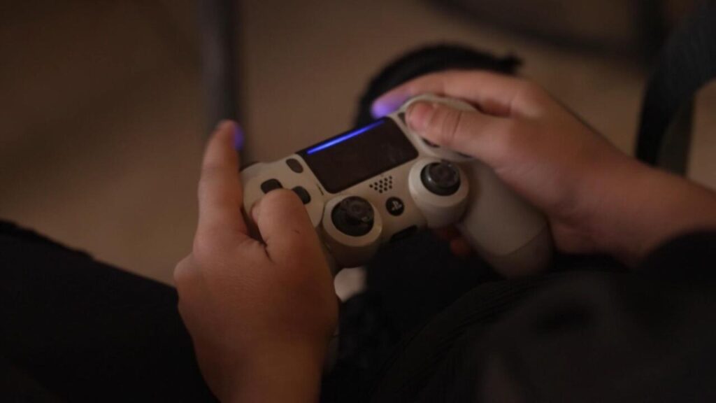 L’Égypte lutte contre l’addiction au gaming chez les jeunes et ses conséquences sociales.
