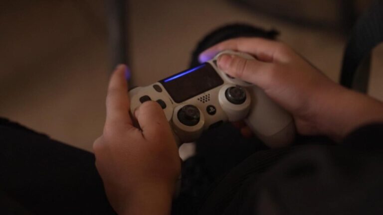 L’Égypte lutte contre l’addiction au gaming chez les jeunes et ses conséquences sociales.
