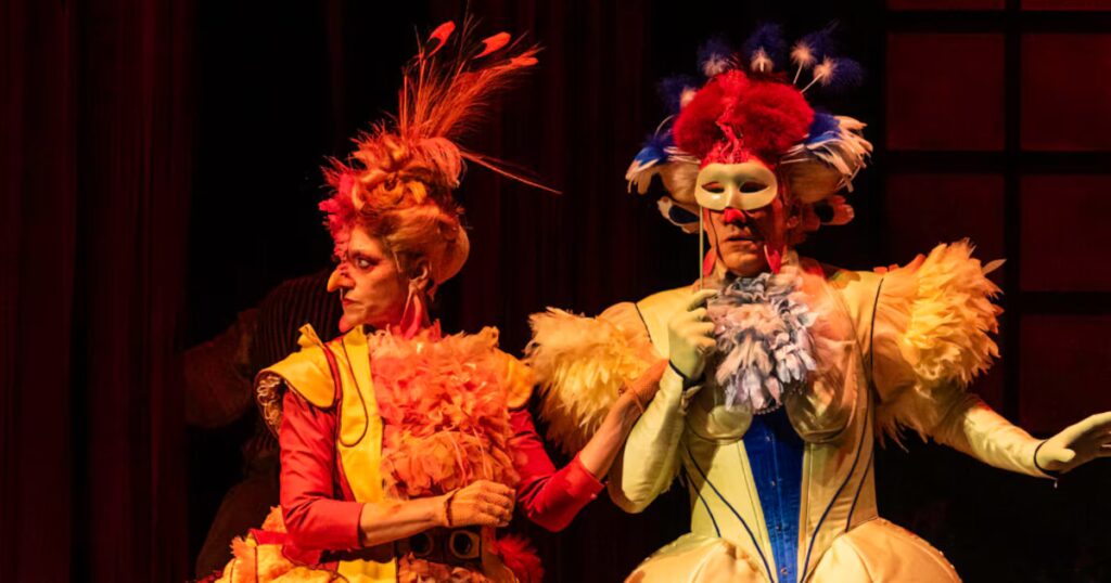 Le théâtre, un art pérenne face aux défis contemporains, selon Christophe Donner