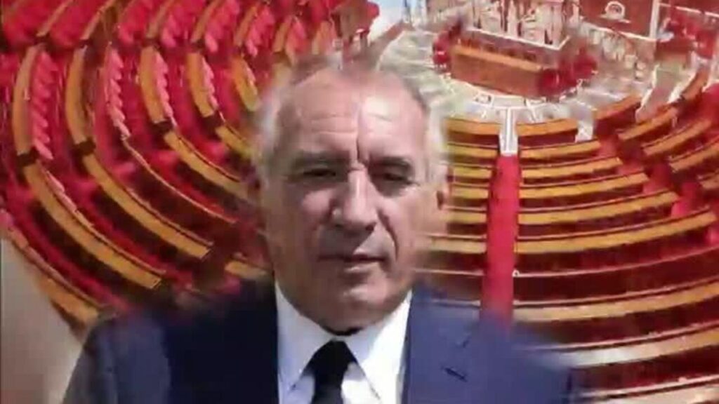 Bayrou débute ses consultations à Matignon pour la formation du nouveau cabinet