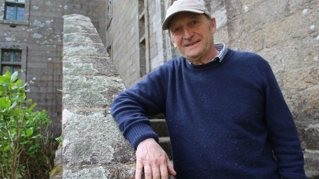 Franck Jaclin, entrepreneur, acquiert des biens immobiliers sur le littoral breton.
