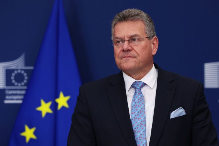 Bruxelles propose un outil pour réduire sa dépendance économique à la Chine.
