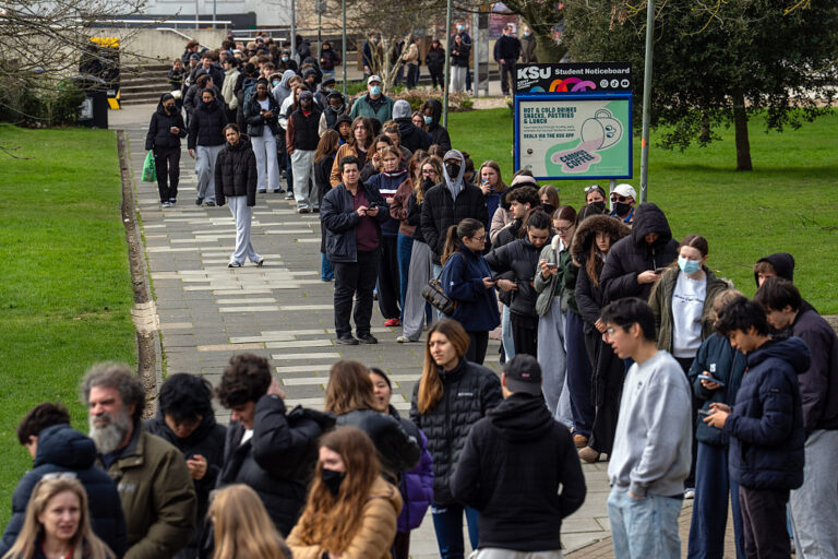 Méningite au Royaume-Uni : l’agence européenne évalue le risque comme faible.