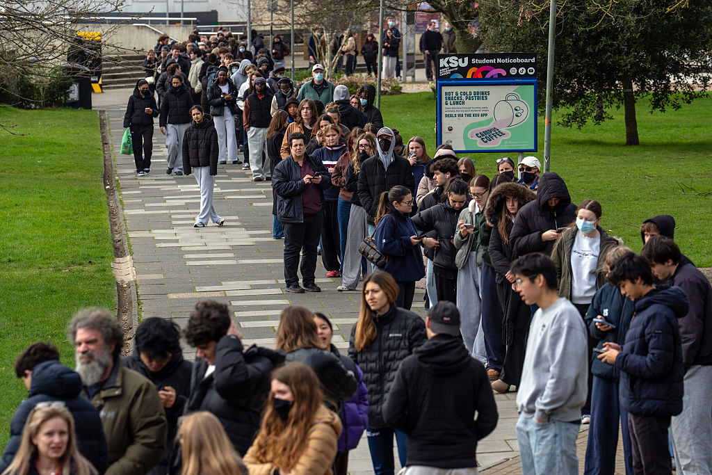 Méningite au Royaume-Uni : l’agence européenne évalue le risque comme faible.