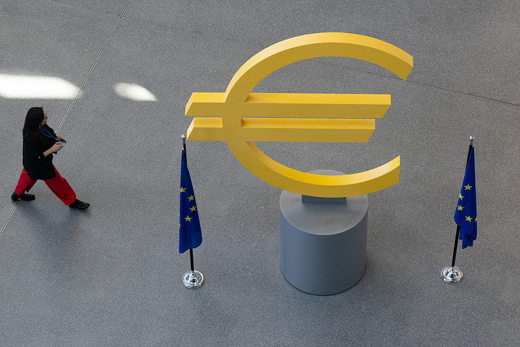La BCE augmente ses taux d’intérêt, marquant un changement de politique monétaire.