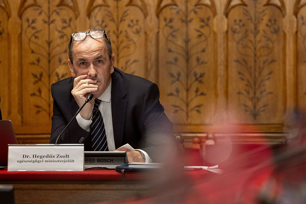 Débat au Parlement hongrois sur un décret controversé concernant l’avortement