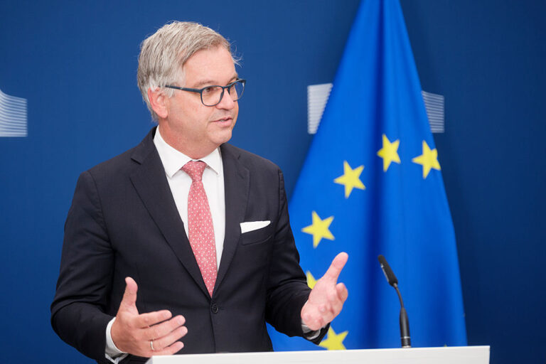 L’UE refuse le statut de protection aux Ukrainiens en âge de faire leur service militaire.