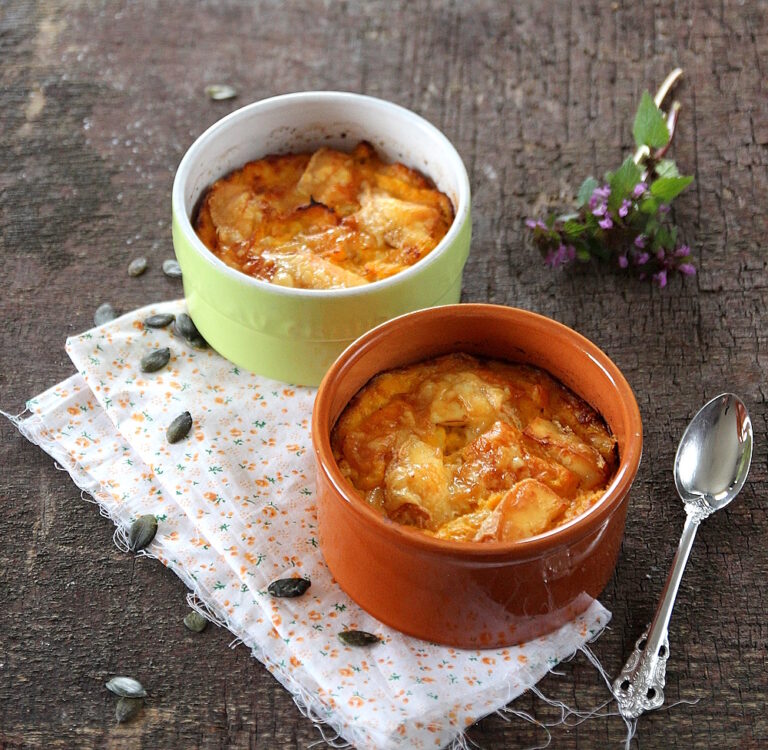 Gratin de courge et riz : une recette traditionnelle revisitée en France.