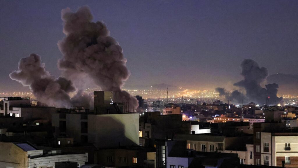 Guerre en Iran : tensions croissantes entre les forces gouvernementales et les groupes rebelles au Moyen-Orient.