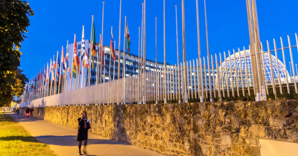 Langues en danger : l’UNESCO alerte sur la disparition de 40% des langues mondiales.
