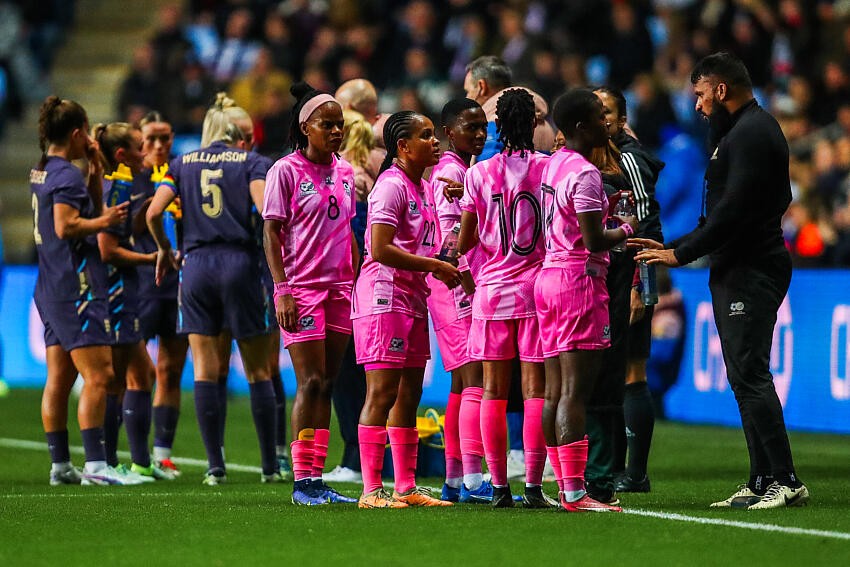 Les fédérations africaines de football renforcent le soutien au sport féminin.