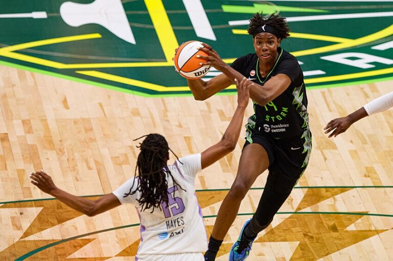 Dominique Malonga marque 37 points et établit un nouveau record en WNBA