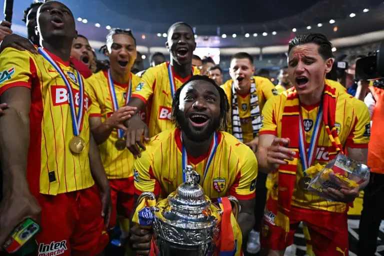 RC Lens officialise le transfert de l’ancien Marseillais pour 5 M€