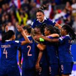 Les Bleues se qualifient pour la Coupe du monde de football féminin.
