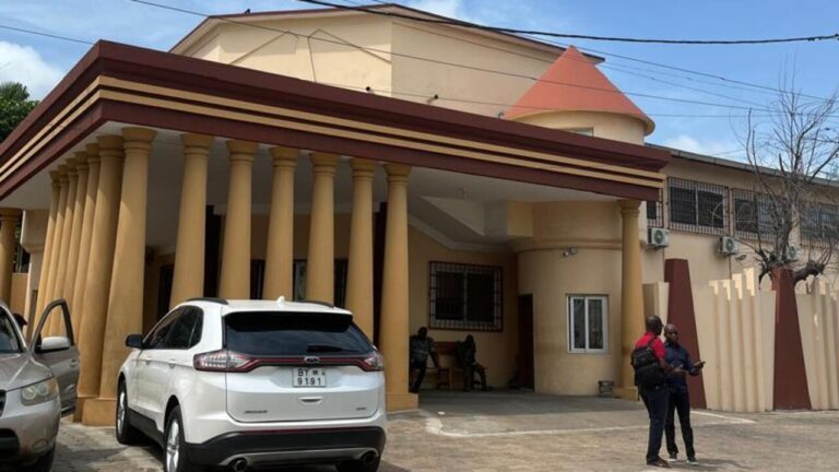 Tentative de coup d’État au Bénin : l’ex-ministre Candide Azannaï jugé en justice