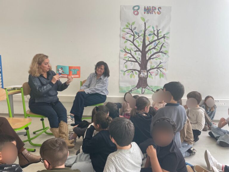 Interventions en écoles par l’Association Savannah sur l’éducation des jeunes.