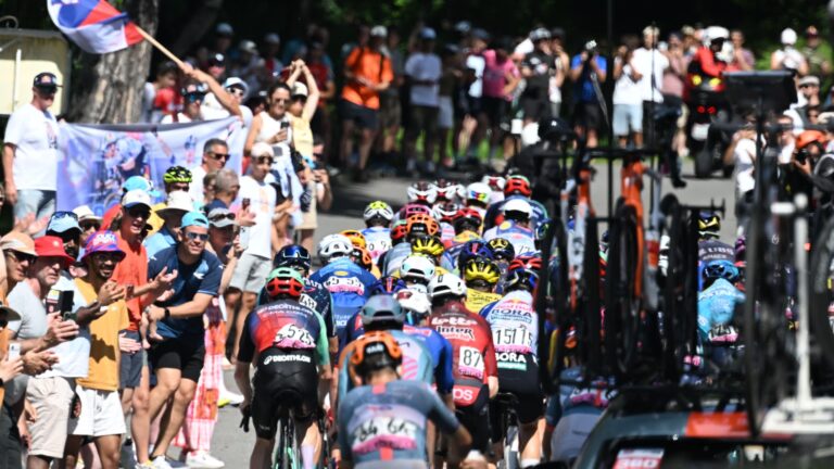 Championnats de France de cyclisme : les athlètes confrontés à la canicule à 38°