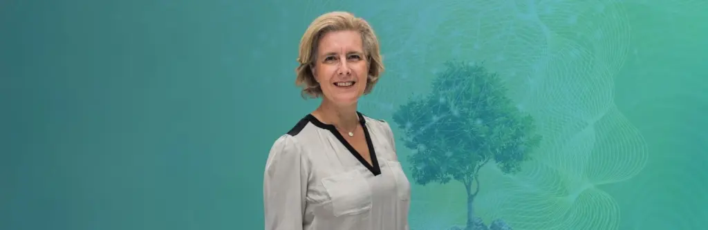 Véronique Brajeux-Ferrouillat évoque les enjeux du RSE dans l’Executive MBA en France.