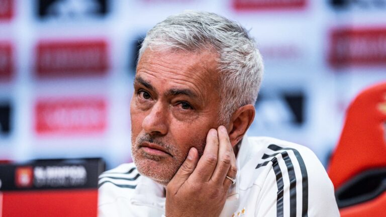 Mourinho critique le nouveau format de la Coupe du monde, évoquant une perte d’intérêt rapide.