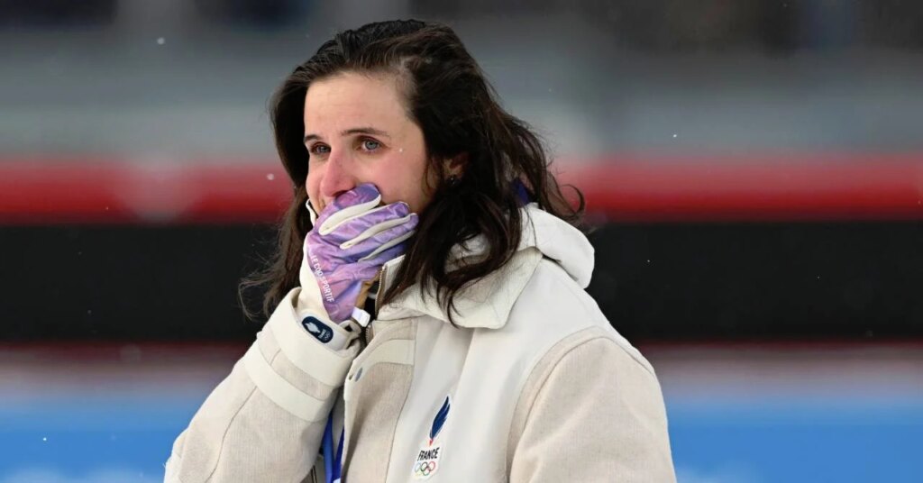 Julia Simon confirmée pour participer à Roland-Garros, annonce la Fédération Française de Tennis.