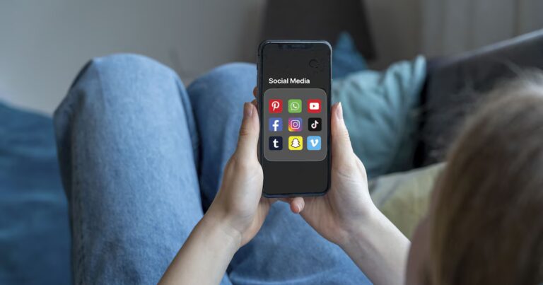 Réseaux sociaux interdits aux moins de 16 ans : l’Australie renforce ses réglementations.