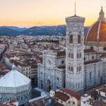 Florence : Duomo et gastronomie toscane, témoins de la Renaissance italienne.