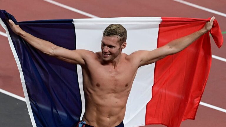 Kévin Mayer remporte le titre de champion du monde de décathlon à Budapest.