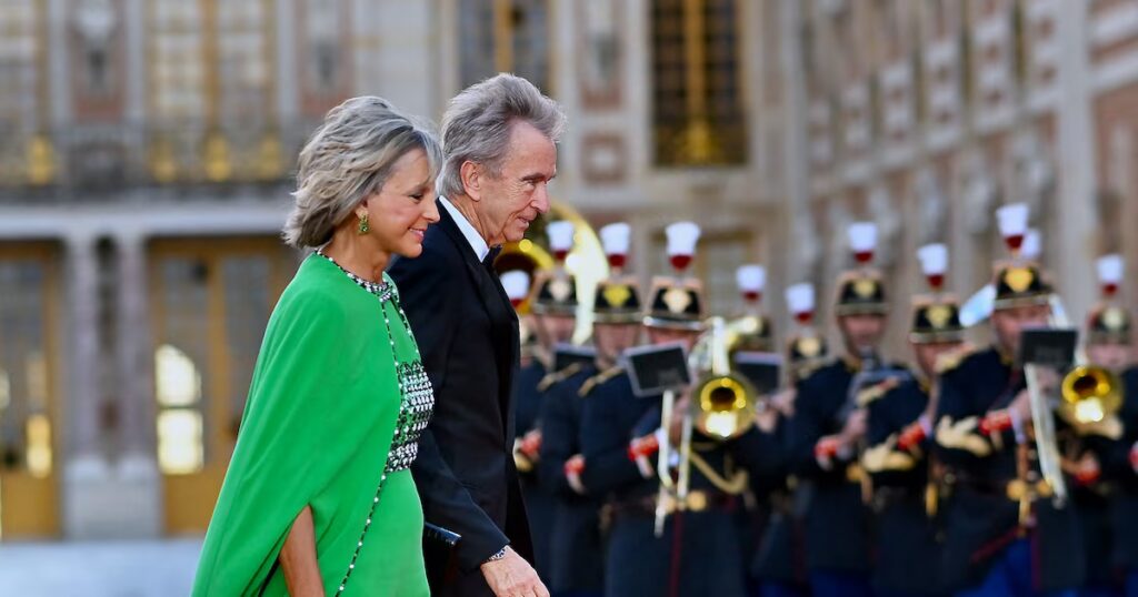 LVMH : Bernard Arnault face à des rivalités familiales et des tensions internes.
