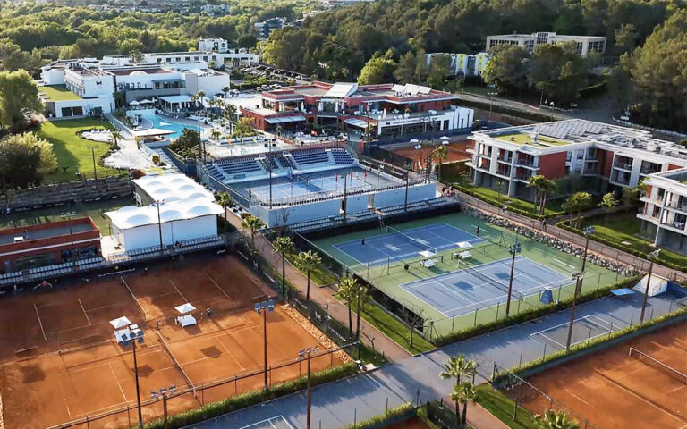 L’école de la Mouratoglou Academy ouvre ses portes aux enfants des entreprises de Sophia Antipolis.