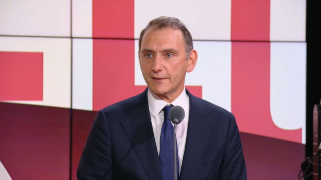 Laurent Jacobelli exprime son inquiétude sur l’inéligibilité potentielle de Marine Le Pen.