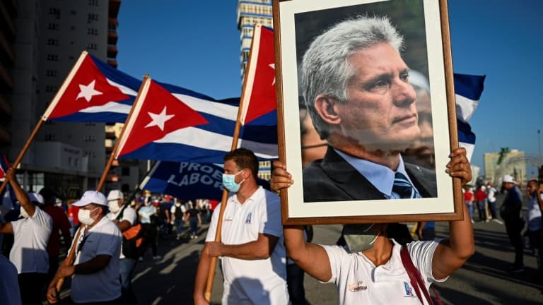 Cuba annonce des réformes de libéralisation économique face à des besoins urgents.