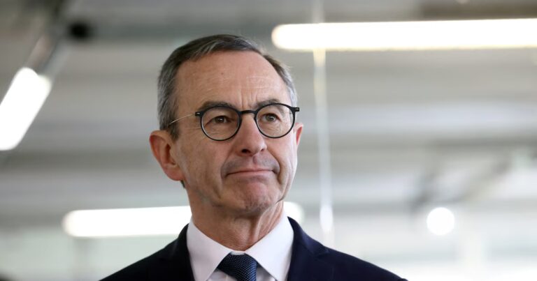 Présidentielle 2027 : Bruno Retailleau affirme son autorité face à des tensions internes.