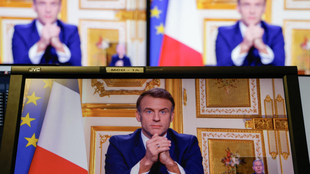 Censure : Macron dénonce un « front antirépublicain » et propose un « gouvernement d’intérêt général »