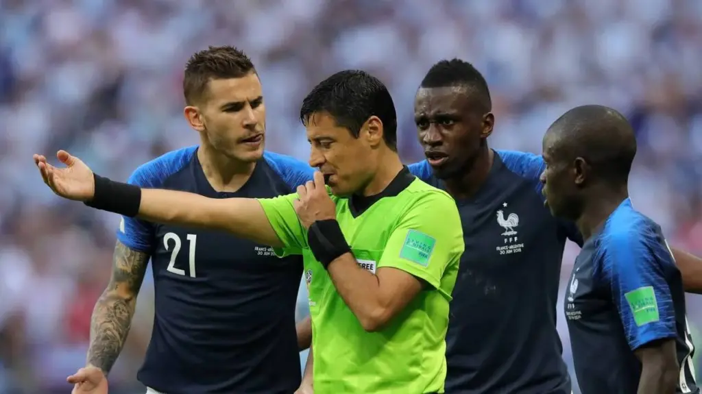 L’arbitre français désigné pour diriger un match clé de la Coupe du monde