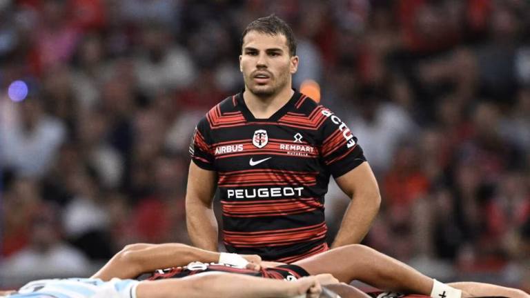 Antoine Dupont de retour avec le XV de France pour le Championnat des nations.