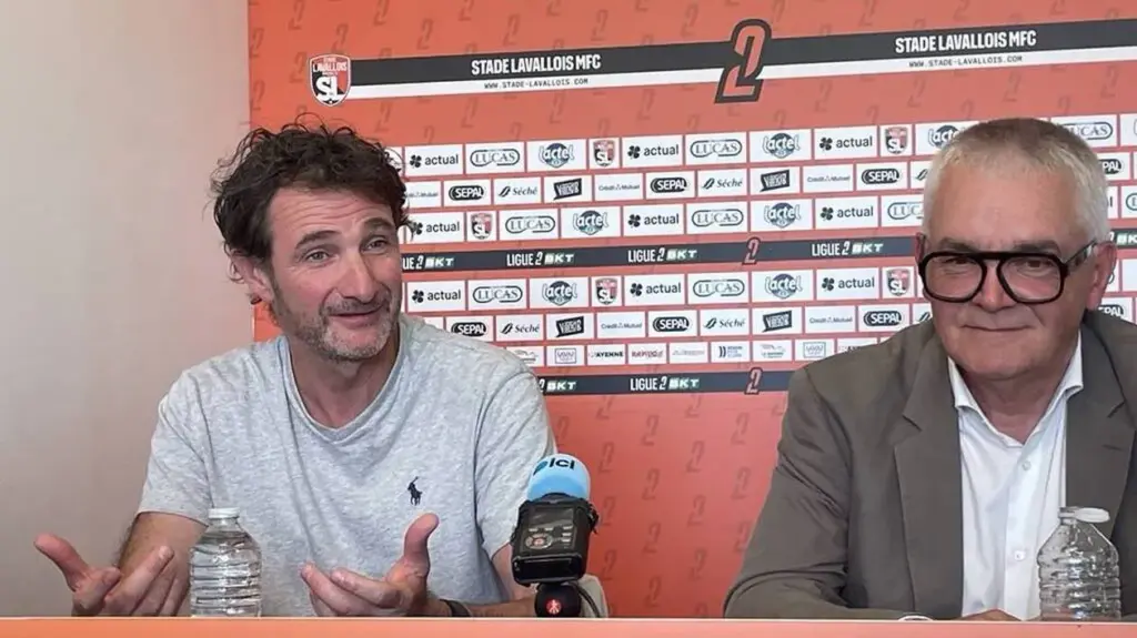 David Vignes, nouvel entraîneur du Stade lavallois, expose ses ambitions pour l’équipe.